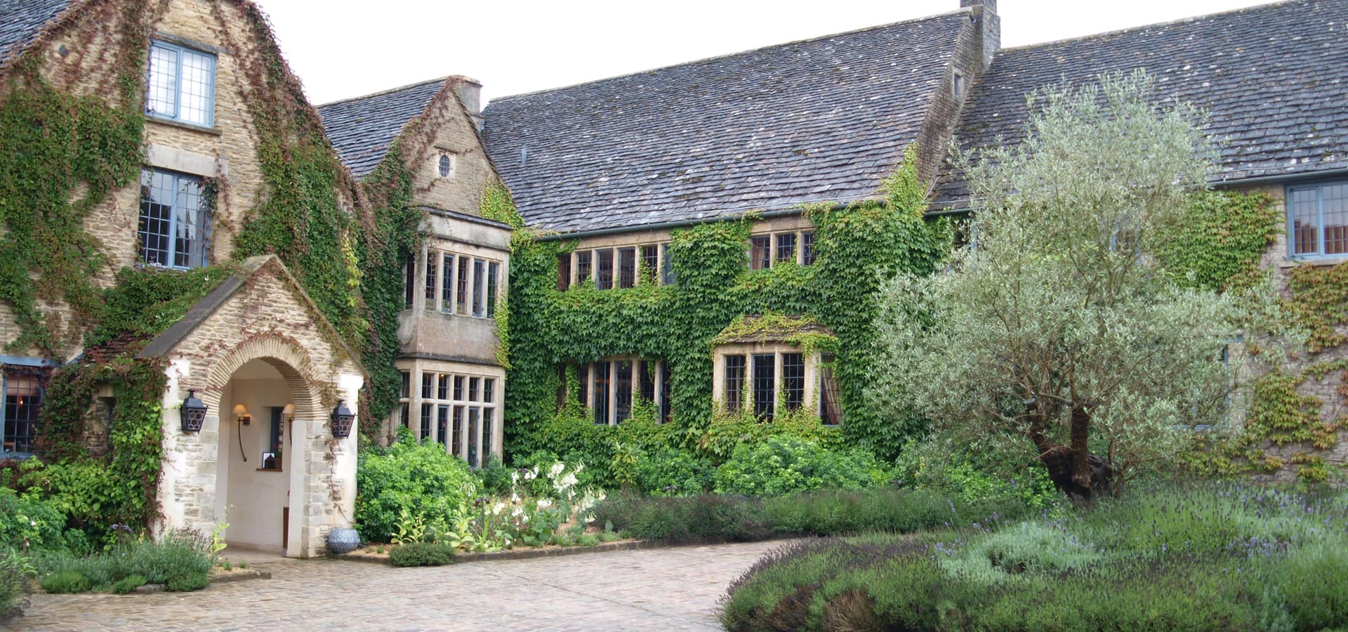 whatley-manor-quote-bg